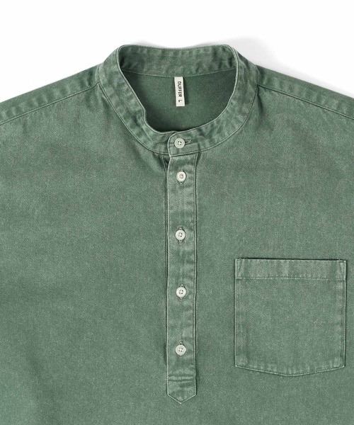 The DUFFER of ST.GEORGE（ザダファーオブセントジョージ）の「【WEB限定アイテム】PIGMENT DYE BAND COLLAR SHIRT：ピグメント加工 バンドカラー プルオーバーシャツ（シャツ/ブラウス・メンズ・スミクロ/グレイッシュブルー/カーキ/レッド・X-LARGE/LARGE/MEDIUM/SMALL）」の20枚目の写真