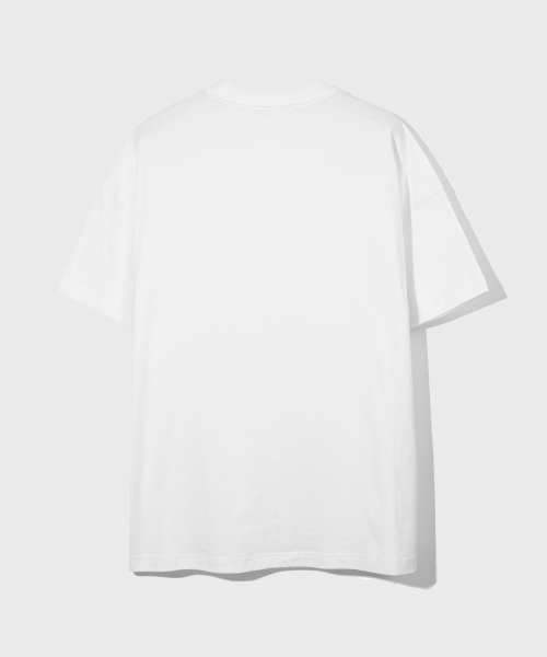 KIIMUIR(キミュア)の「(メンズ) クロップフィット半袖Tシャツ_ホワイト(Tシャツ/カットソー・メンズ・その他・FREE)」の3枚目の写真