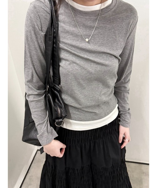aimoha(アイモハ)の「バイカラークルーネックニットプルオーバー(ニット/セーター・レディース・ブラック/ダークグレー/ライトグレー/ベージュ・FREE)」の1枚目の写真