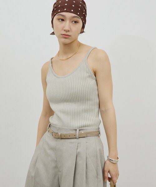 GALLARDAGALANTE(ガリャルダガランテ)の「【手洗い可】リブニットキャミソール(ニット/セーター・レディース・ベージュ/ブラック・FREE)」の20枚目の写真