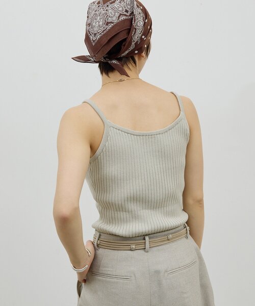 GALLARDAGALANTE(ガリャルダガランテ)の「【手洗い可】リブニットキャミソール(ニット/セーター・レディース・ベージュ/ブラック・FREE)」の10枚目の写真