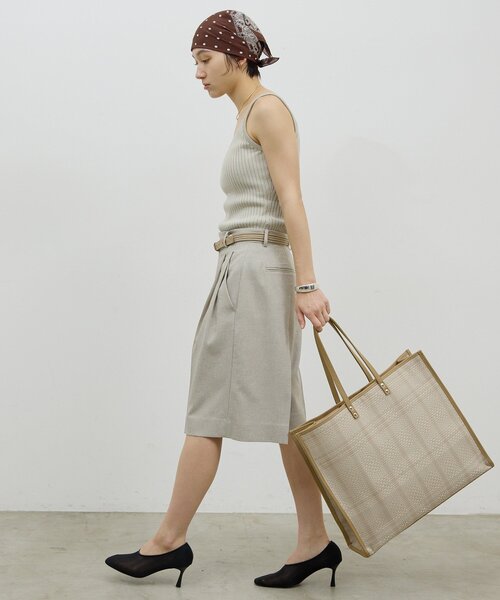 GALLARDAGALANTE(ガリャルダガランテ)の「【手洗い可】リブニットキャミソール(ニット/セーター・レディース・ベージュ/ブラック・FREE)」の12枚目の写真