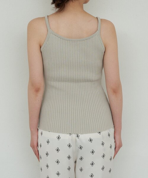 GALLARDAGALANTE(ガリャルダガランテ)の「【手洗い可】リブニットキャミソール(ニット/セーター・レディース・ベージュ/ブラック・FREE)」の6枚目の写真