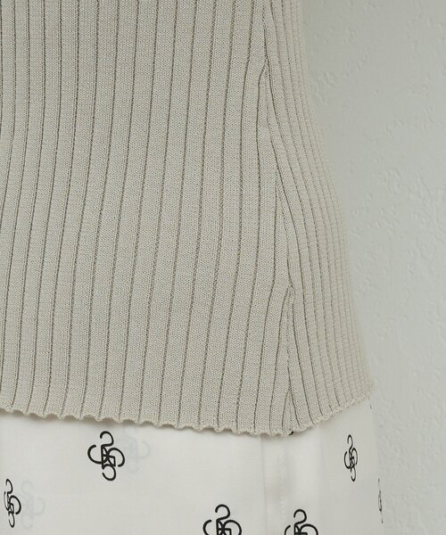 GALLARDAGALANTE(ガリャルダガランテ)の「【手洗い可】リブニットキャミソール(ニット/セーター・レディース・ベージュ/ブラック・FREE)」の9枚目の写真