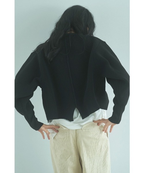 marjour（マージュール）の「GOLD BUTTON KNIT JACKET（カーディガン/ボレロ・レディース・ブラック・M）」の6枚目の写真