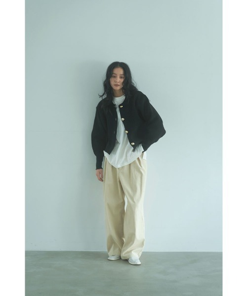 marjour（マージュール）の「GOLD BUTTON KNIT JACKET（カーディガン/ボレロ・レディース・ブラック・M）」の14枚目の写真