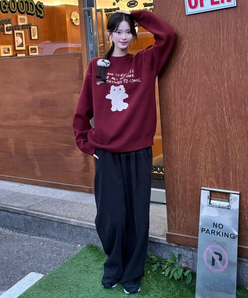 LMR(エルエムアール)の「シャニョン キャラクタージャガードクルーニット BURGUNDY(ニット/セーター・レディース・バーガンディー・FREE)」の3枚目の写真