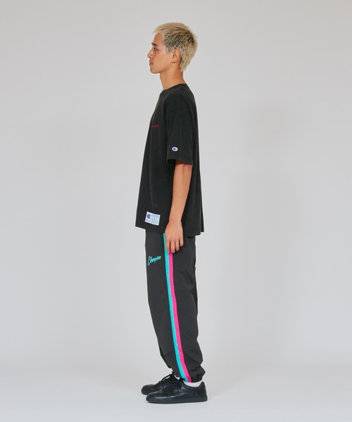Champion(チャンピオン)の「【Champion/チャンピオン】メンズ アクションスタイル ショートスリーブTシャツ(Tシャツ/カットソー・メンズ・アクア/ピンク系その他2/ネイビー/ブラック・X-LARGE/LARGE/MEDIUM)」の11枚目の写真