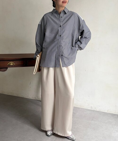 Chez toi（シェトワ）の「ストライプ後ろ切替ボタンシャツ（シャツ/ブラウス・レディース・ブラック/サックスブルー/グリーン・FREE）」の8枚目の写真