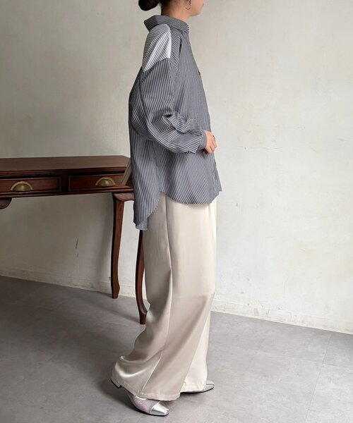 Chez toi（シェトワ）の「ストライプ後ろ切替ボタンシャツ（シャツ/ブラウス・レディース・ブラック/サックスブルー/グリーン・FREE）」の10枚目の写真