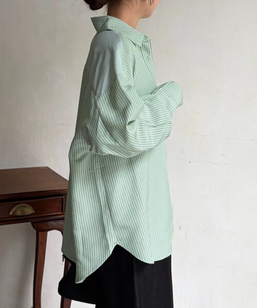 Chez toi（シェトワ）の「ストライプ後ろ切替ボタンシャツ（シャツ/ブラウス・レディース・ブラック/サックスブルー/グリーン・FREE）」の19枚目の写真