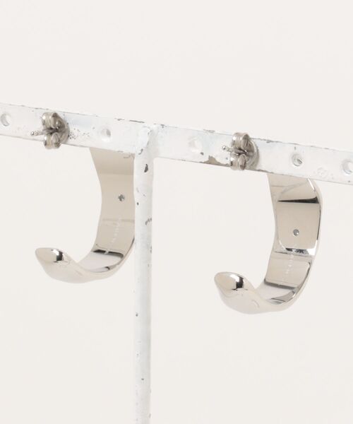 SKAGEN(スカーゲン)の「スカーゲン アクセサリー レディース ピアス シルバー SKJ1904040(ピアス(両耳用)・レディース・シルバー・FREE)」の5枚目の写真