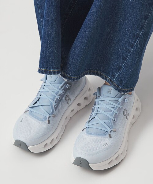 On（オン）の「＜On＞CLOUDTILT スニーカー（スニーカー・レディース・ライトブルー/ホワイト・24.5cm/23cm/23.5cm/24cm/25cm）」の8枚目の写真