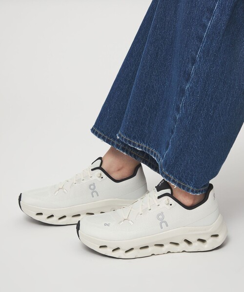 On（オン）の「＜On＞CLOUDTILT スニーカー（スニーカー・レディース・ライトブルー/ホワイト・24.5cm/23cm/23.5cm/24cm/25cm）」の6枚目の写真