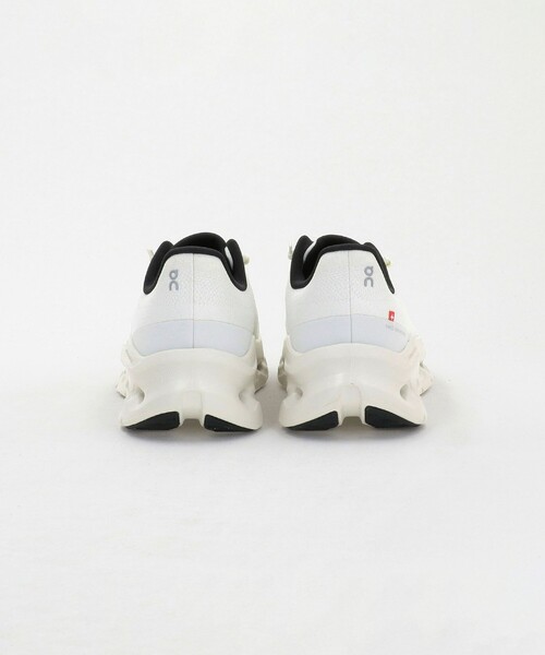 On（オン）の「＜On＞CLOUDTILT スニーカー（スニーカー・レディース・ライトブルー/ホワイト・24.5cm/23cm/23.5cm/24cm/25cm）」の19枚目の写真