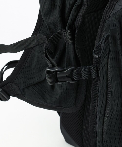 SALOMON（サロモン）の「SALOMON/サロモン XT10（バックパック/リュック・メンズ・ブラック・ONE SIZE）」の8枚目の写真