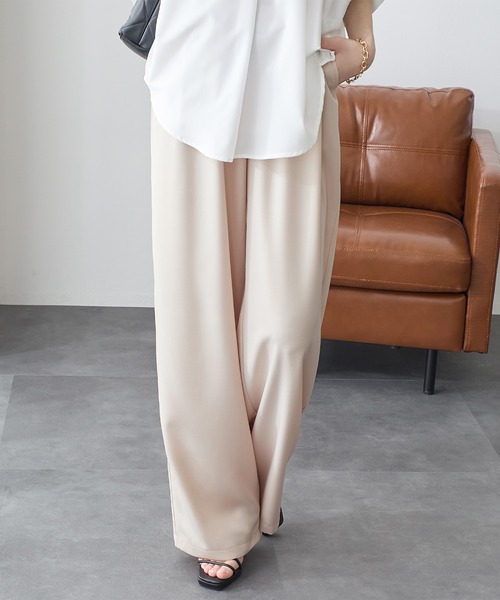 ReDial(リダイアル)の「2タックとろみパンツ(スラックス・レディース・ベージュ/ライトグレー/チャコールグレー/ブラック・M/L/LL/3L)」の4枚目の写真