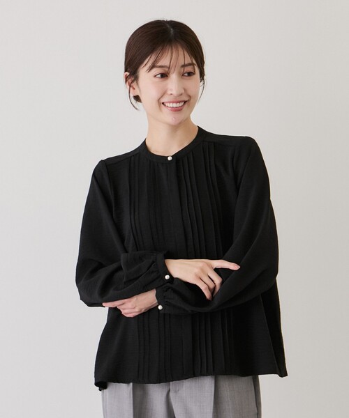 Jayro(ジャイロ)の「フロントピンタックブラウス(シャツ/ブラウス・レディース・ベージュ/ホワイト系その他2/ブラック・M)」の1枚目の写真