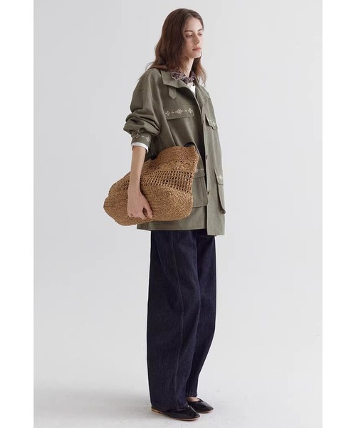 Fano Studios（ファノ ストゥディオズ）の「フェイクポケット 刺繍デザイン スタンドカラージャケット FC26W054【Fano Studios】【2026SS】（ミリタリージャケット・レディース・カーキ・FREE）」の3枚目の写真