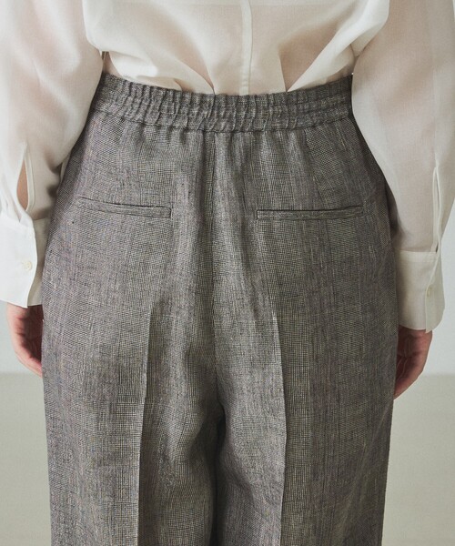 qualite（カリテ）の「【大人のリラックスパンツ】ラメリネンドロストパンツ/夏服/春服/オフィスカジュアル/リネン/セットアップ対応（その他パンツ・レディース・グレイッシュベージュ・36/38）」の11枚目の写真
