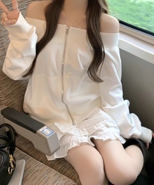 ViViDAY(ビビデー)の「ワンショルダージップアップパーカー(パーカー・レディース・ホワイト・M)」の15枚目の写真