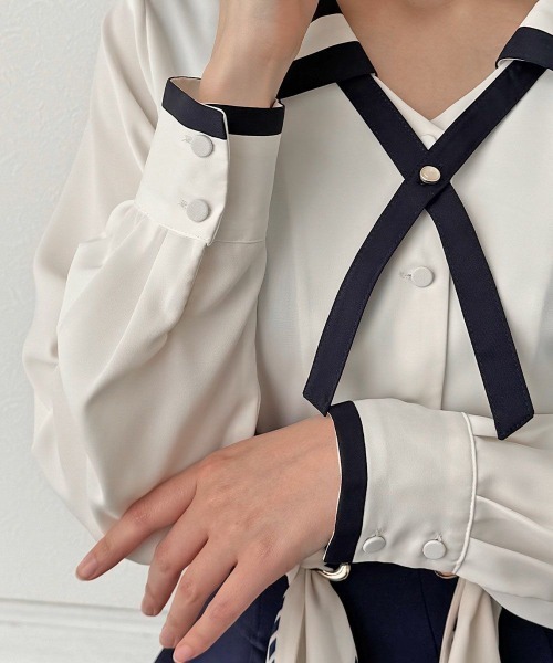 an another angelus（アンアナザーアンジェラス）の「クロスタイ付きバイカラーブラウス/fint フィント（シャツ/ブラウス・レディース・アイボリー/オフホワイト・FREE）」の15枚目の写真