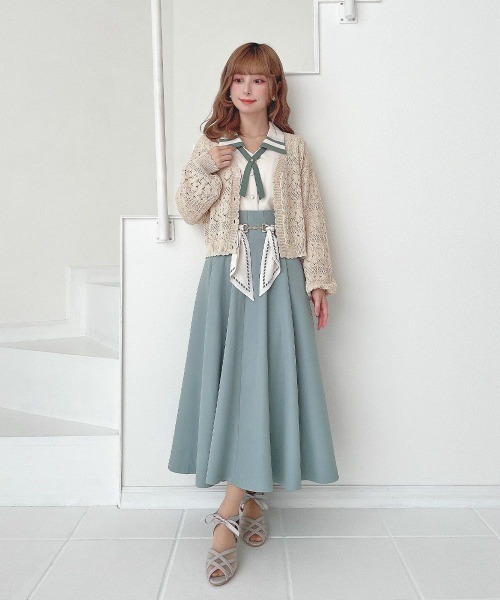 an another angelus（アンアナザーアンジェラス）の「クロスタイ付きバイカラーブラウス/fint フィント（シャツ/ブラウス・レディース・アイボリー/オフホワイト・FREE）」の9枚目の写真