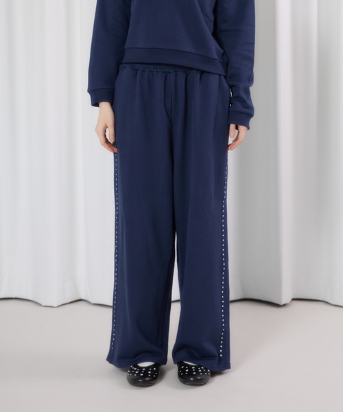 FCMM(エフシーエムエム)の「【日本限定】STUDS SWEAT PANTS / スタッズスウェットパンツ(スウェットパンツ・レディース・ネイビー/グレー・MEDIUM/SMALL)」の12枚目の写真