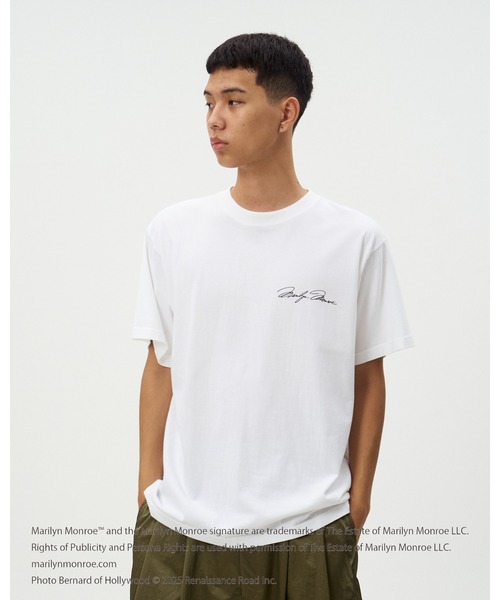 DISCOVERED(ディスカバード)の「MARILYN MONROE TEE (MAGAZINE)(Tシャツ/カットソー・メンズ・ホワイト/ブラック・LARGE/SMALL)」の1枚目の写真