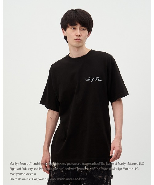 DISCOVERED(ディスカバード)の「MARILYN MONROE TEE (MAGAZINE)(Tシャツ/カットソー・メンズ・ホワイト/ブラック・LARGE/SMALL)」の6枚目の写真