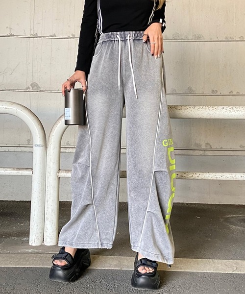non-hedge(ノンヘッジ)の「ブリーチラインロゴスウェットワイドパンツ(スウェットパンツ・レディース・ブラック/ブルー/グレー・FREE)」の5枚目の写真
