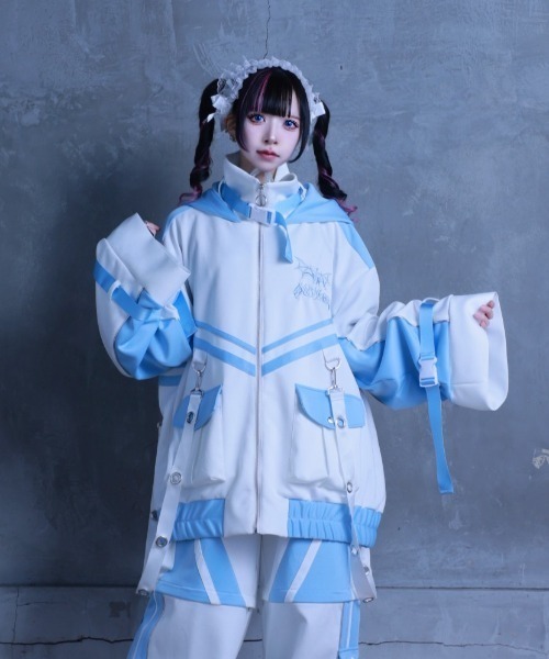 Amilige(アミリージュ)の「コウモリクロスバイカラージャージトップス(パーカー・レディース・ブラック×パープル/ブラック×ホワイト/ホワイト×ブルー・FREE)」の2枚目の写真