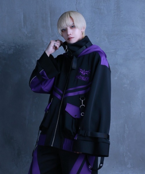 Amilige(アミリージュ)の「コウモリクロスバイカラージャージトップス(パーカー・レディース・ブラック×パープル/ブラック×ホワイト/ホワイト×ブルー・FREE)」の1枚目の写真