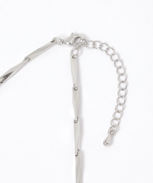 LEPSIM（レプシィム）の「デザインショートネックレス　647063（ネックレス・レディース・ゴールド/シルバー系その他/シルバー・ONE SIZE）」の5枚目の写真