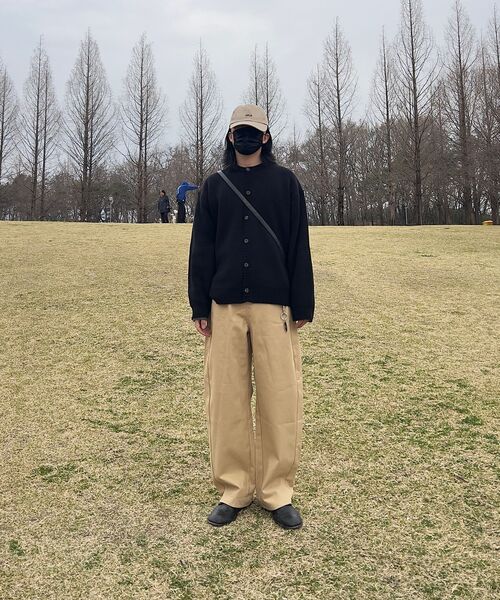 WHOLOVESART(フーラブズアート)の「ツイストボリュームカーブドコットンパンツベージュ(その他パンツ・メンズ・その他・MEDIUM/LARGE/X-LARGE)」の22枚目の写真
