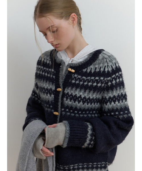 THEMITTEN(ザ・ミトン)の「Swed nordic cardigan (navy)(カーディガン/ボレロ・レディース・その他・FREE)」の4枚目の写真