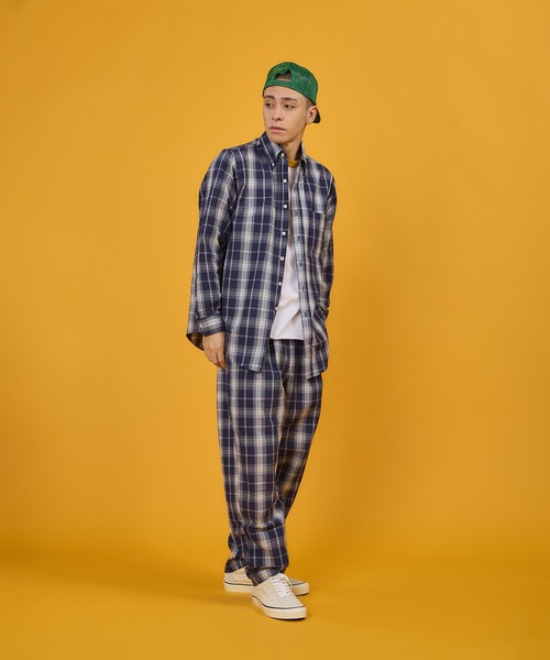 BURLAP OUTFITTER(バーラップアウトフィッター)の「BURLAP OUTFITTER 【バーラップアウトフィッター】 - SEERSUCKER PLAID TRACK PANT(その他パンツ・メンズ・ブラック系/ネイビー系/ホワイト×ブラック・LARGE/X-LARGE/MEDIUM)」の4枚目の写真