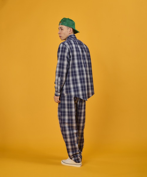 BURLAP OUTFITTER(バーラップアウトフィッター)の「BURLAP OUTFITTER 【バーラップアウトフィッター】 - SEERSUCKER PLAID TRACK PANT(その他パンツ・メンズ・ブラック系/ネイビー系/ホワイト×ブラック・LARGE/X-LARGE/MEDIUM)」の5枚目の写真
