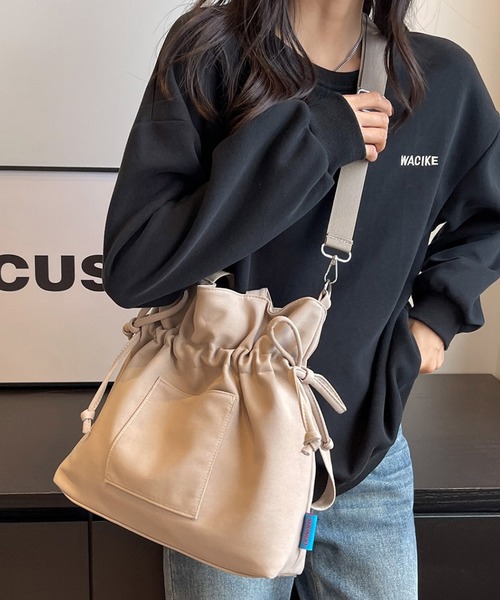 Lace Ladies(レースレディース)の「2way フロント ポケット キャンバス 巾着 バッグ(トートバッグ・レディース・ブラック/アイボリー/モカ・FREE)」の1枚目の写真