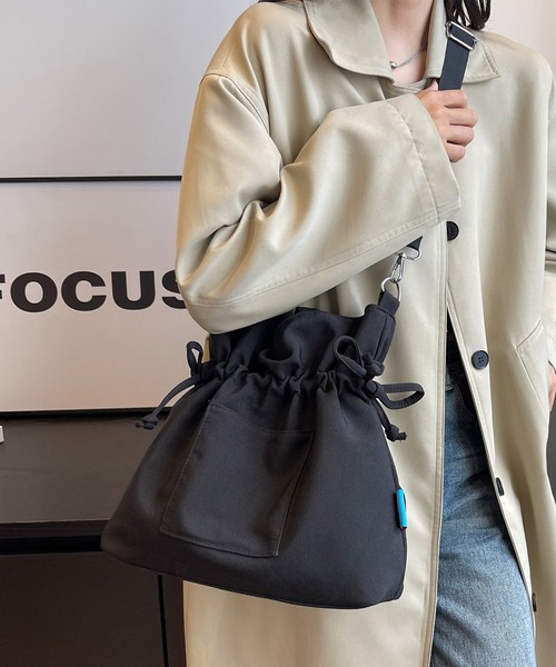 Lace Ladies(レースレディース)の「2way フロント ポケット キャンバス 巾着 バッグ(トートバッグ・レディース・ブラック/アイボリー/モカ・FREE)」の18枚目の写真