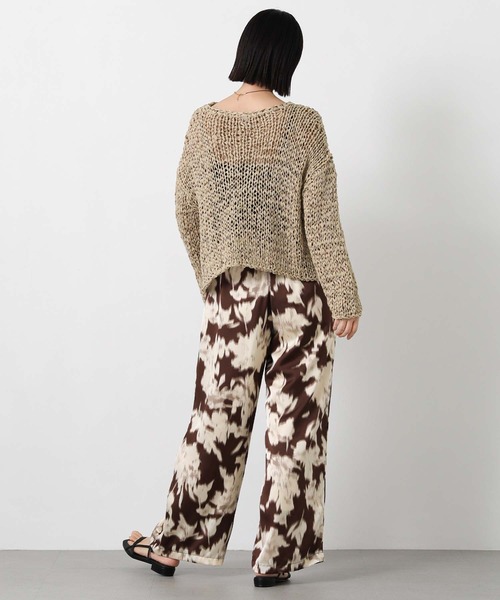 Gready Brilliant(グレディブリリアン)の「テープヤーンハンドボートネックニット(ニット/セーター・レディース・オフホワイト/ブラック/ベージュ・FREE)」の22枚目の写真