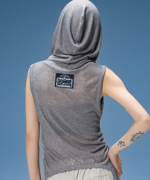 X-girl(エックスガール)の「SHEER SLEEVELESS RIBBED HOODED TOP(タンクトップ・レディース・アッシュ/ブラック・ONE SIZE)」の3枚目の写真