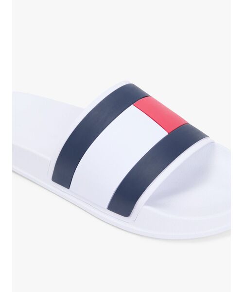 TOMMY HILFIGER(トミーヒルフィガー)の「ヒルフィガーフラッグプールスライドサンダル(サンダル・メンズ・ホワイト/マルチ・26.5cm/25cm/26cm/27.5cm)」の7枚目の写真