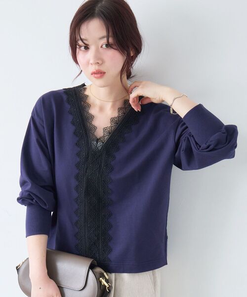 le.coeur blanc（ルクールブラン）の「レースデザインスウェットプルオーバー（スウェット・レディース・ネイビー/グレー・38）」の4枚目の写真