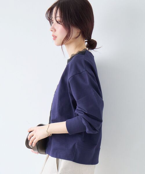 le.coeur blanc（ルクールブラン）の「レースデザインスウェットプルオーバー（スウェット・レディース・ネイビー/グレー・38）」の6枚目の写真