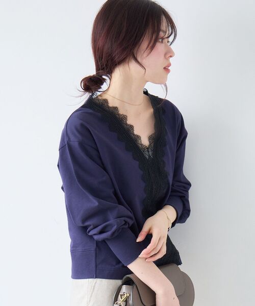 le.coeur blanc（ルクールブラン）の「レースデザインスウェットプルオーバー（スウェット・レディース・ネイビー/グレー・38）」の8枚目の写真
