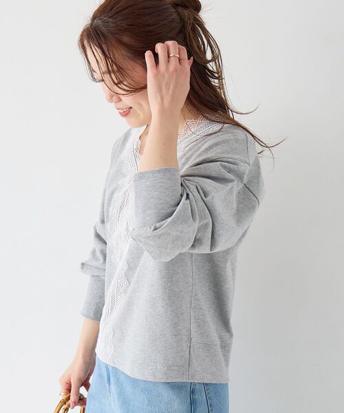 le.coeur blanc（ルクールブラン）の「レースデザインスウェットプルオーバー（スウェット・レディース・ネイビー/グレー・38）」の18枚目の写真