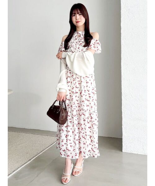 dazzlin(ダズリン)の「フルーティーフリルティアードワンピース(ワンピース・レディース・ブルー/ネイビー/オフホワイト・MEDIUM/SMALL)」の14枚目の写真