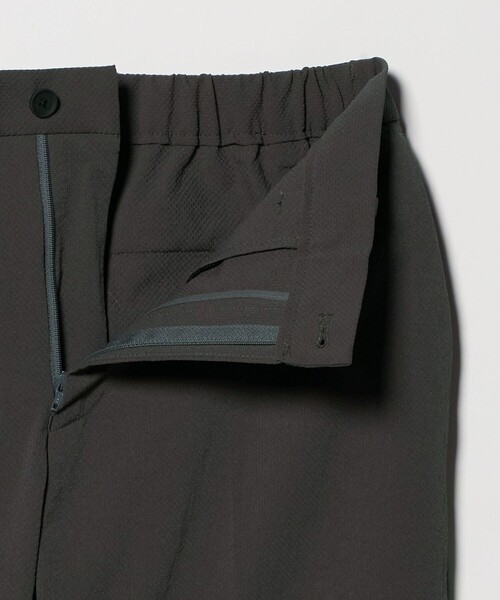 UNITED ARROWS(ユナイテッドアローズ)の「ドビー ノープリーツ テーパード パンツ UA COZY ウォッシャブル タテヨコストレッチ 防しわ 撥水(スラックス・メンズ・グレー系/ネイビー・L/M/XL/XXXL/XXL/S)」の17枚目の写真