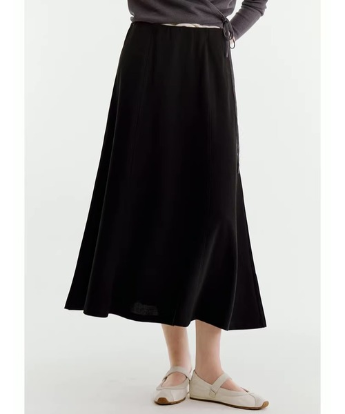 Fano Studios（ファノ ストゥディオズ）の「ドレープ Aライン ミドル丈スカート FX26B167【Fano Studios】【2026SS】（スカート・レディース・ブラック・S/M/L）」の6枚目の写真